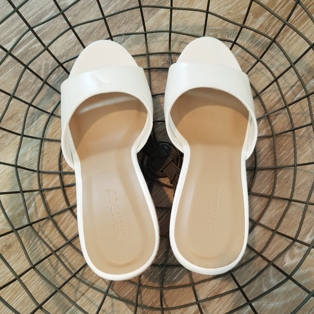 Bamboo Women's Wedge Cork Platform Heel NWT Slip-on White Beachy Casual Chic - Picture 3 of 9